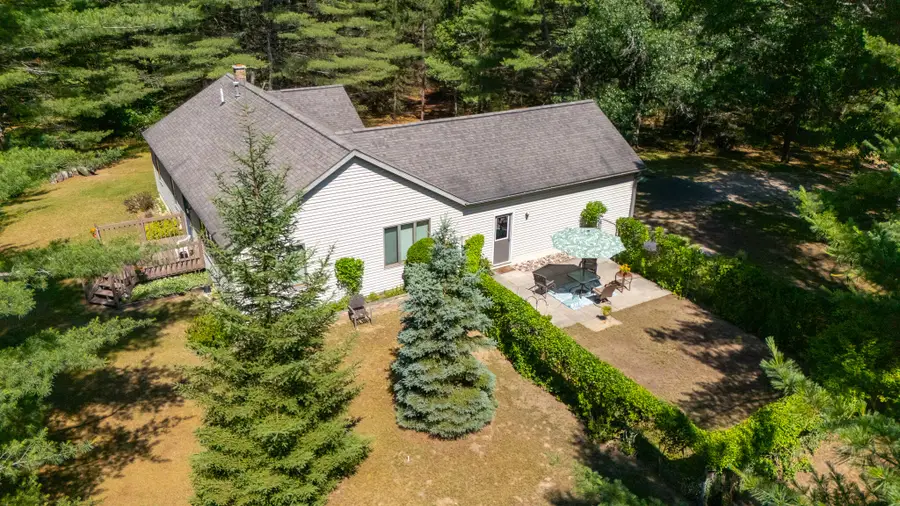 3557 W Pinewood Drive, Roscommon, MI 48653 - #3