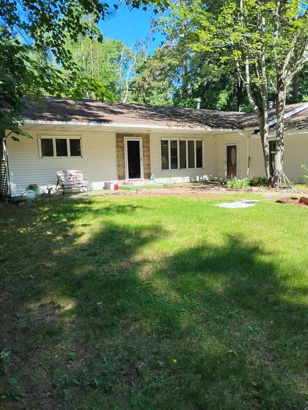 3622 S Gladwin Road, Prudenville, MI 48651
