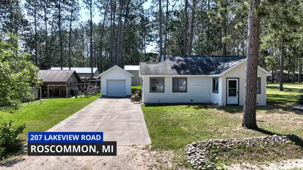 207 Lakeview Drive, Roscommon, MI 48653