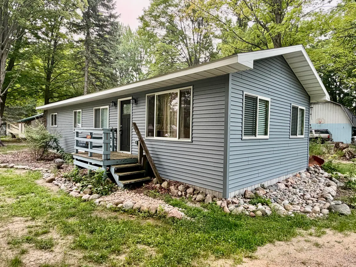 147 Victory Road, Houghton Lake, MI 48629 - #1
