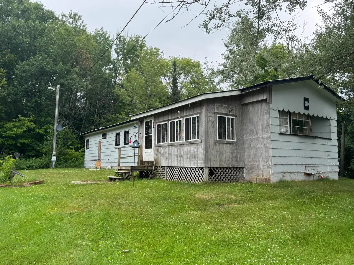 6274 W Epoufette Bay Road, Naubinway, MI 49762 - #1
