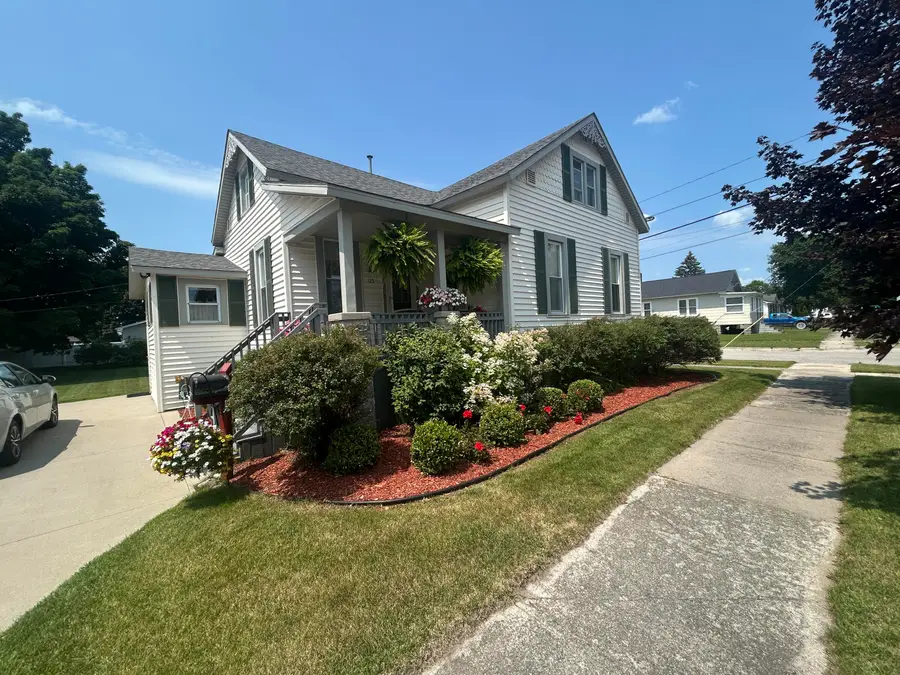 125 Charlotte Street, Alpena, MI 49707 - #2