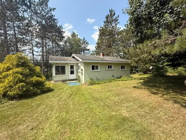 2215 Lake Drive, Fairview, MI 48621
