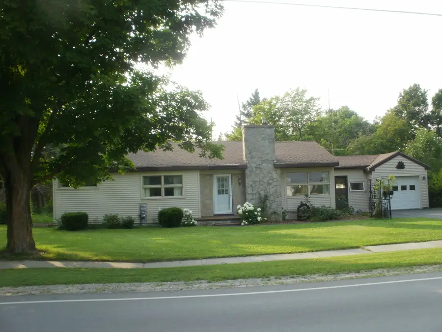 214 S F Street, Cheboygan, MI 49721 - #2