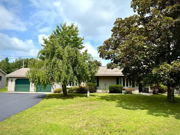 1774 E Nicholson Hill Road, Ossineke, MI 49766