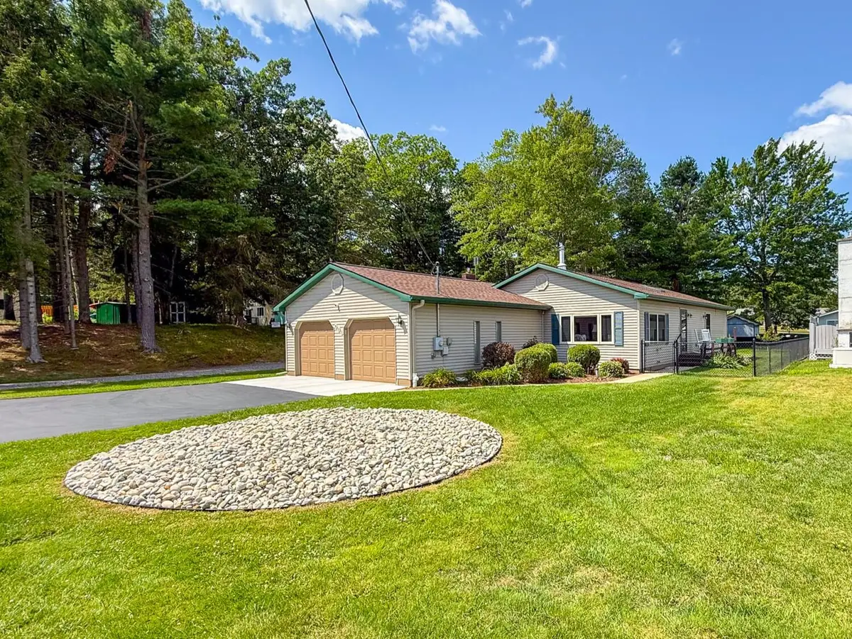 311 Iroquois Avenue, Prudenville, MI 48651 - #1
