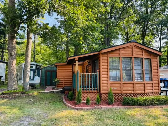 2757 Owens Unit 56 Dr, Houghton Lake, MI 48629 - #1