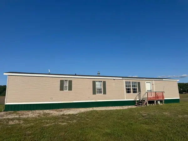 6722 Canby Road, Levering, MI 49755