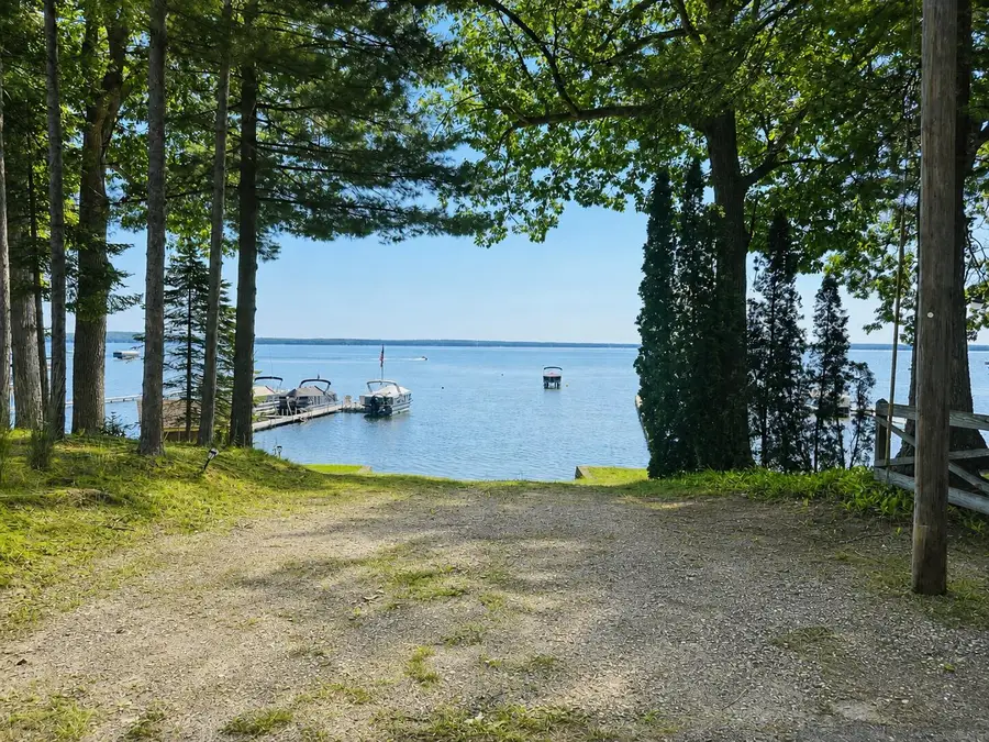 134 Jones Avenue, Roscommon, MI 48653 - #2