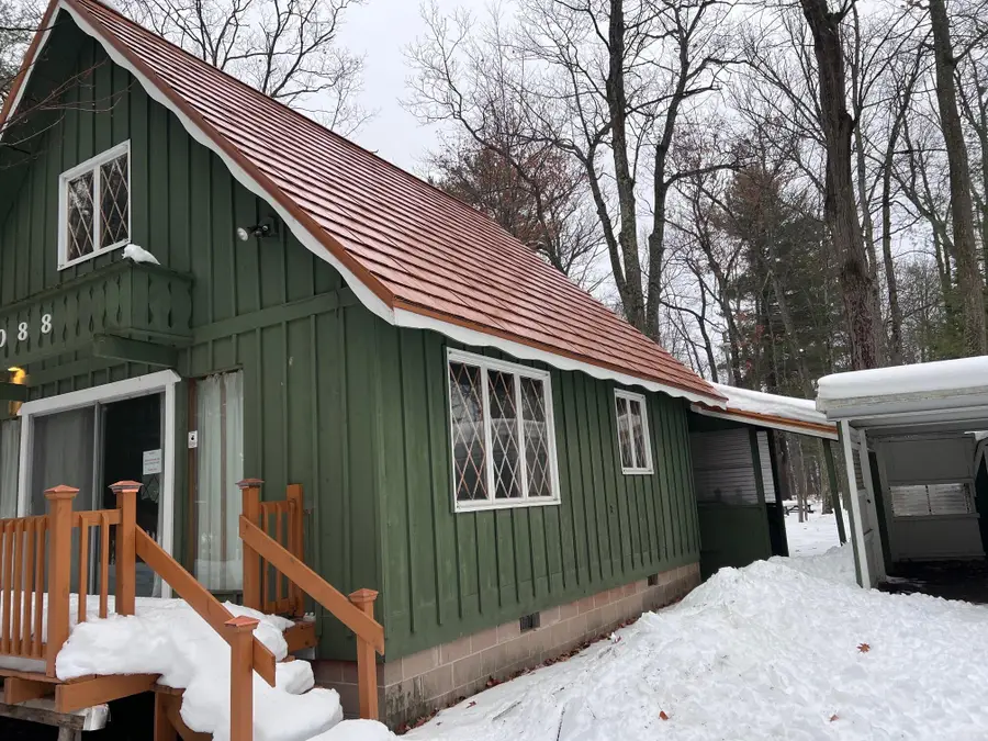 11088 W Higgins Lake Drive, Roscommon, MI 48653 - #2