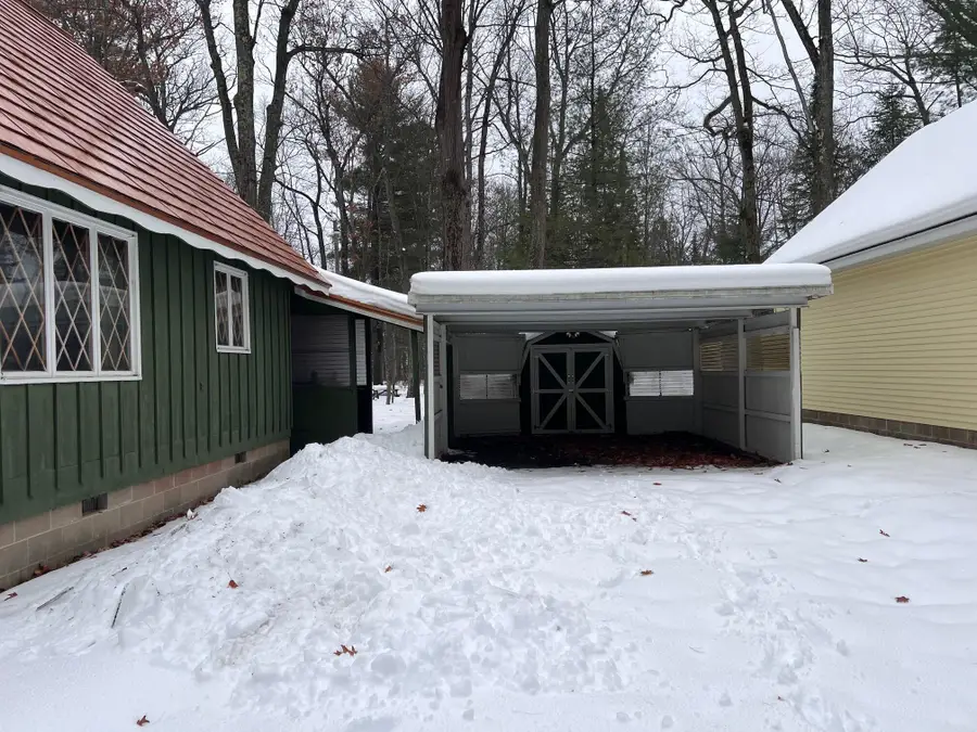 11088 W Higgins Lake Drive, Roscommon, MI 48653 - #3
