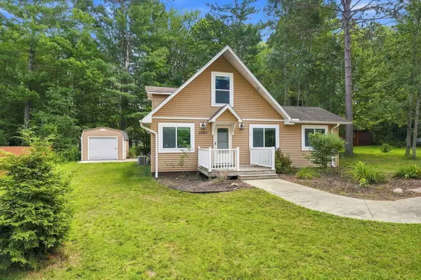 3543 S Loxley Road, Houghton Lake, MI 48629