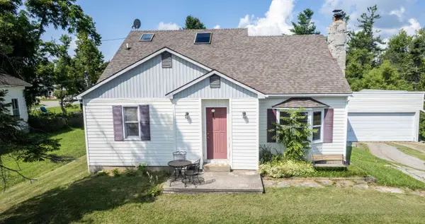722 S Huron Street, Cheboygan, MI 49721