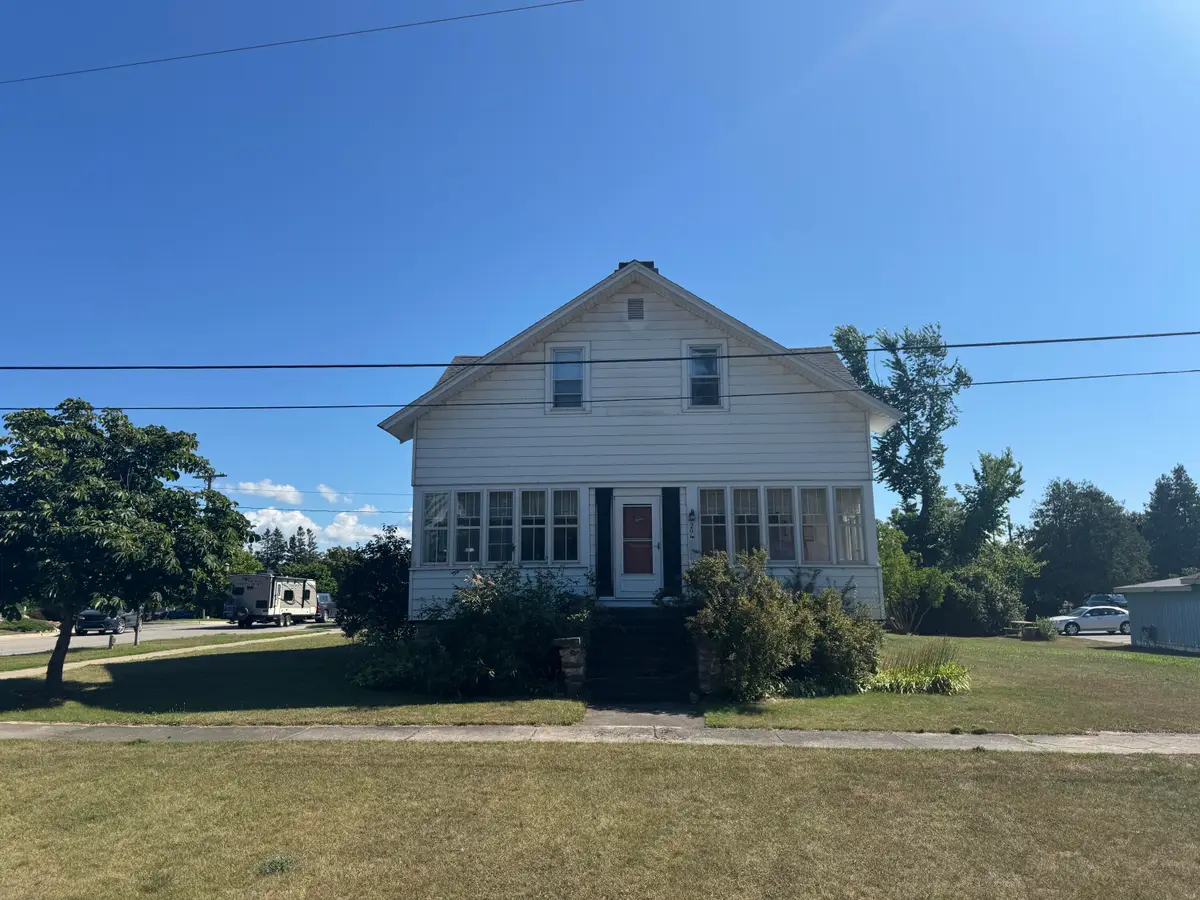 201 W Sinclair Street, Mackinaw City, MI 49701 - #1