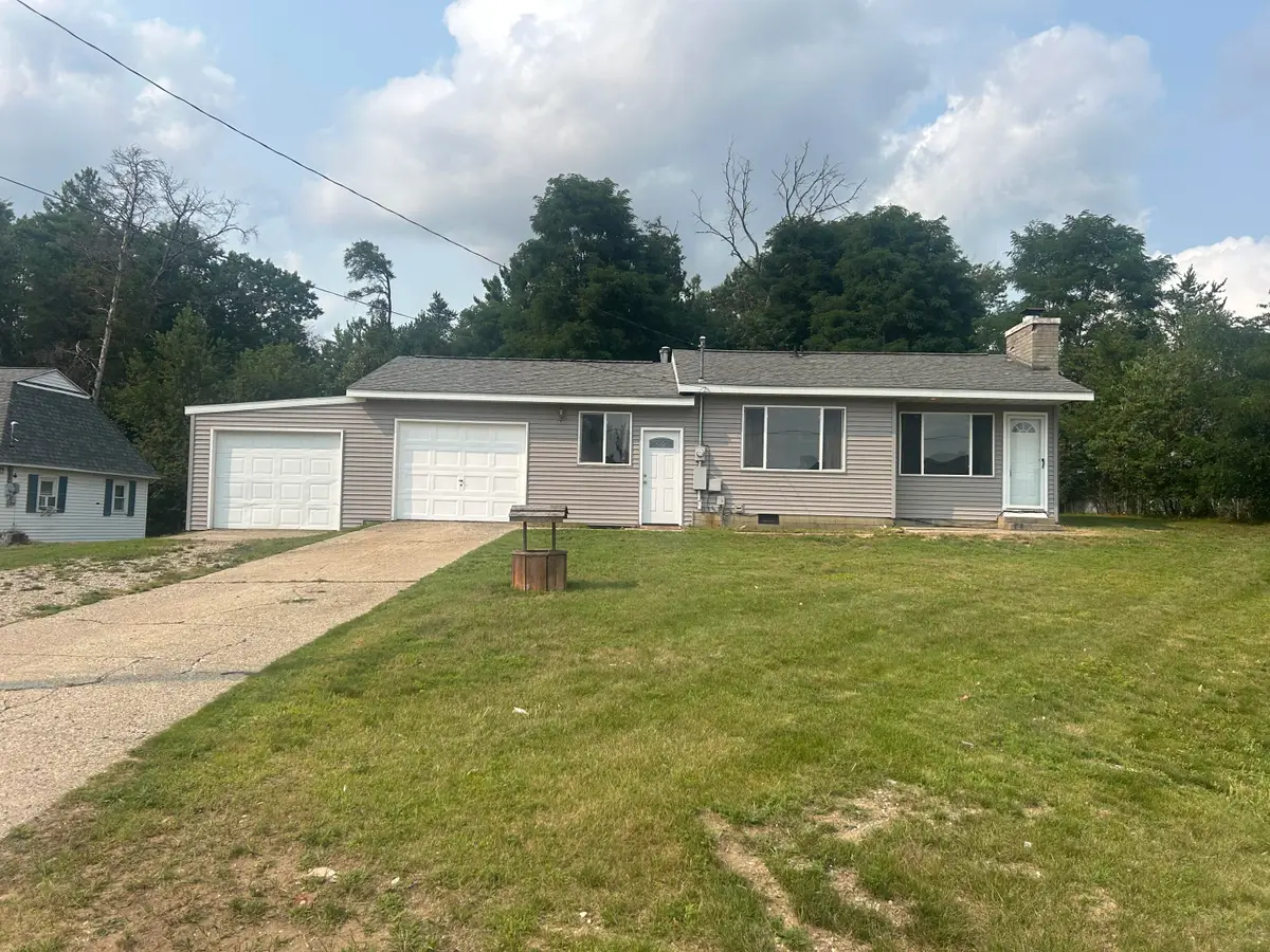 9969 W Carter Road, Saint Helen, MI 48656 - #1