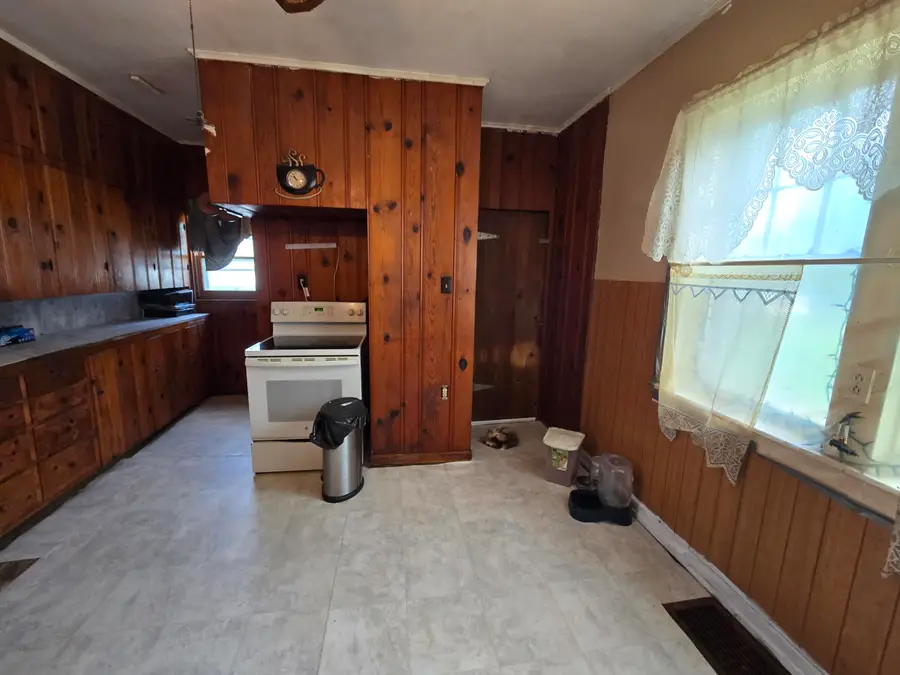 611 Commercial Street, Alpena, MI 49707 - #3