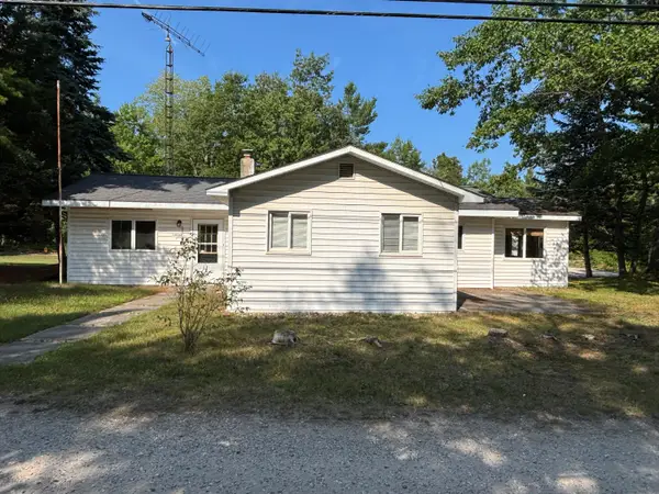 14588 Beach Lane, Ocqueoc, MI 49759