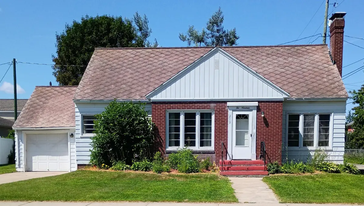 219 S 7th Avenue, Alpena, MI 49707 - #1