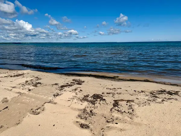 V/L Ray Drive, Ocqueoc, MI 49759