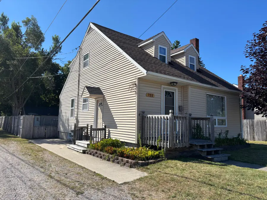 735 Pinewood Avenue, Rogers City, MI 49779 - #3