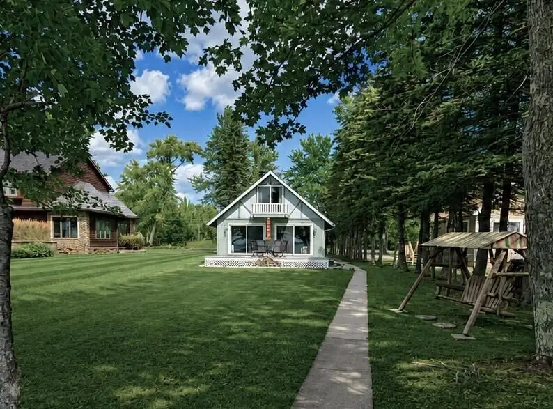 10799 E Houghton Lake Drive, Houghton Lake, MI 48629 - #2