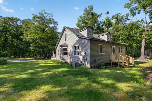 5658 E Numbers Road, Topinabee, MI 49791