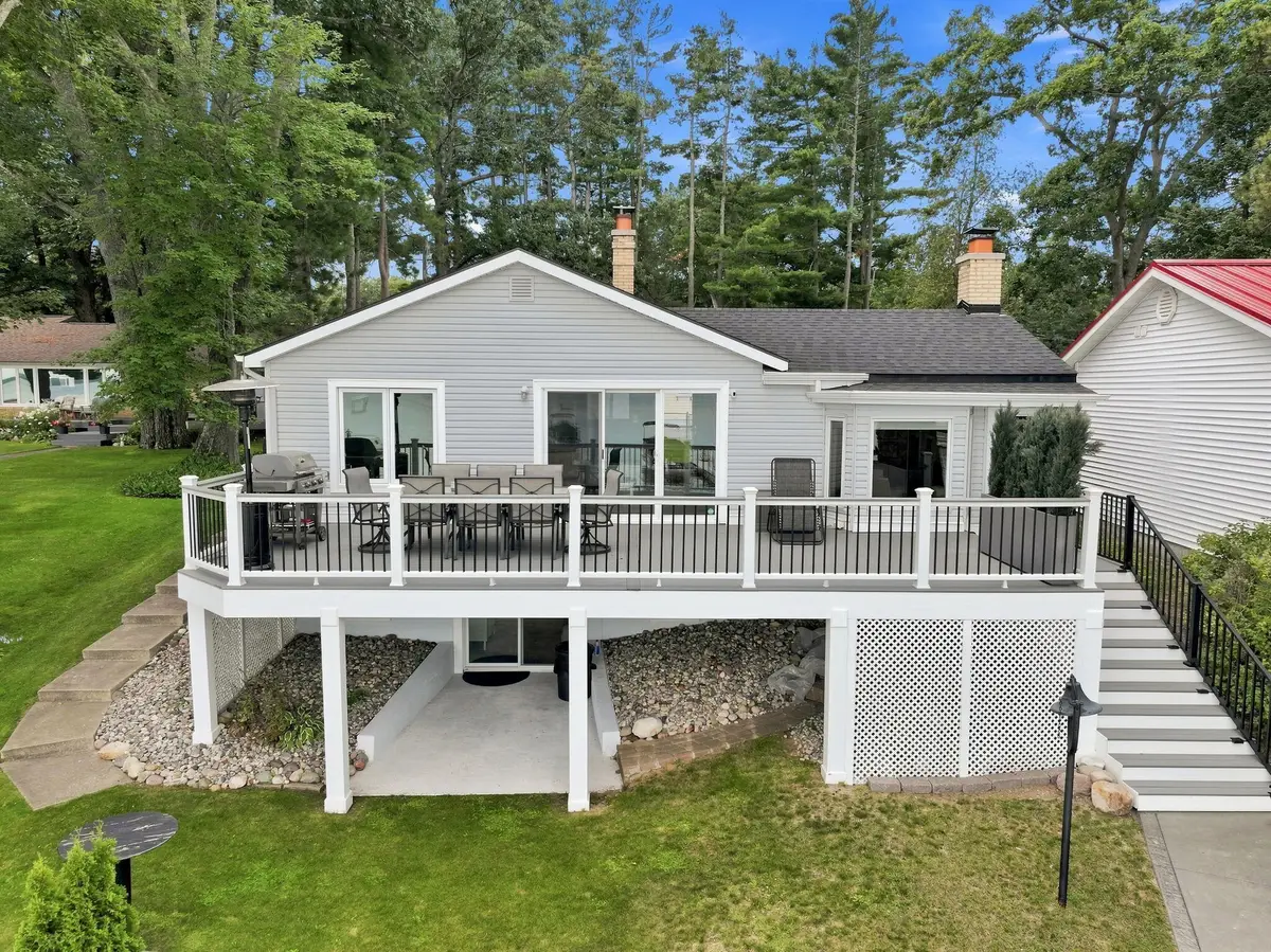 101A Kenmore Avenue, Roscommon, MI 48653 - #1