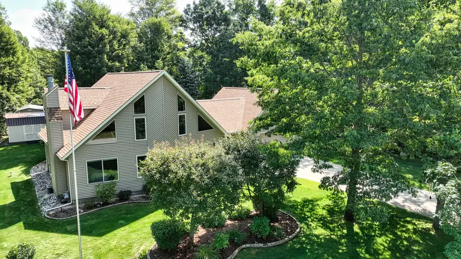 320 Maid Marian Way, Roscommon, MI 48653 - #2