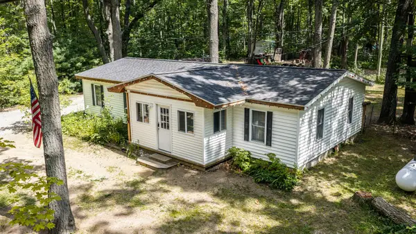 6215 S Old Us Highway 27, Gaylord, MI 49735