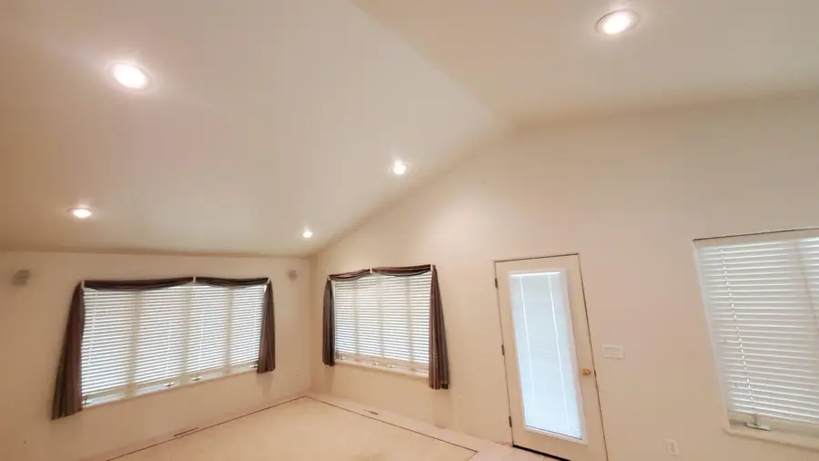 415 Erie, Houghton Lake, MI 48629 - #2