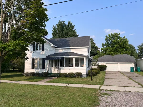 225 4th Avenue, Tawas City, MI 48763