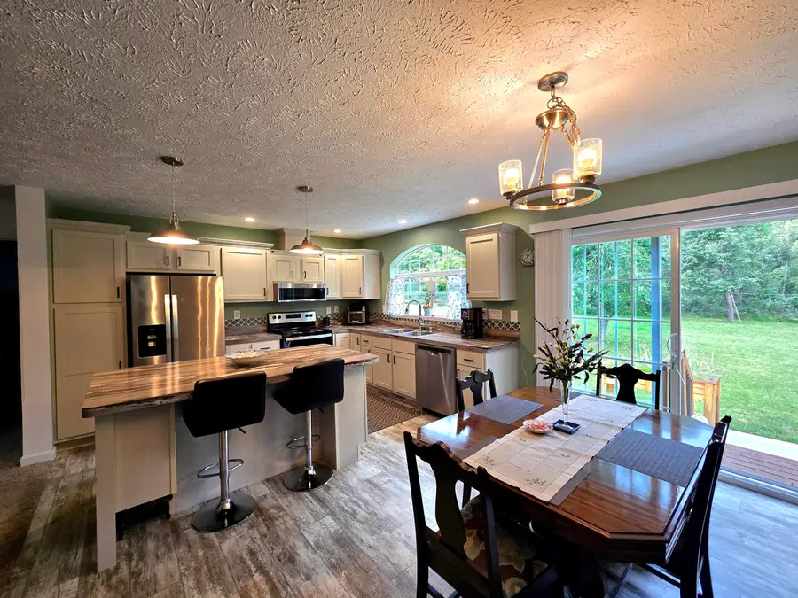 3560 Southview Drive, Johannesburg, MI 49751 - #3