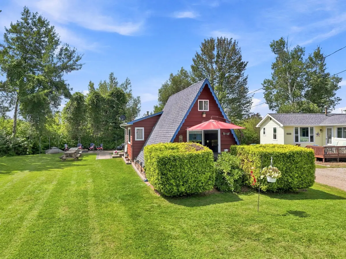 11285 W Shore Drive, Houghton Lake, MI 48629 - #1