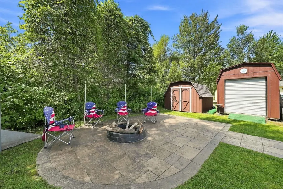 11285 W Shore Drive, Houghton Lake, MI 48629 - #3