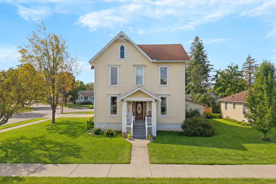 704 W Washington Avenue, Alpena, MI 49707 - #2