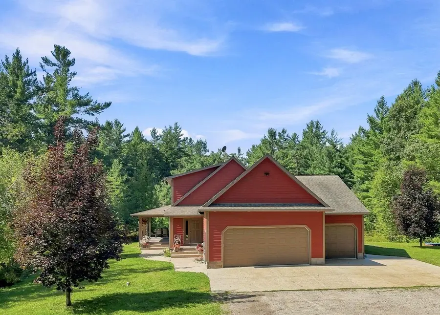 2740 S Loxley Road, Houghton Lake, MI 48629 - #2