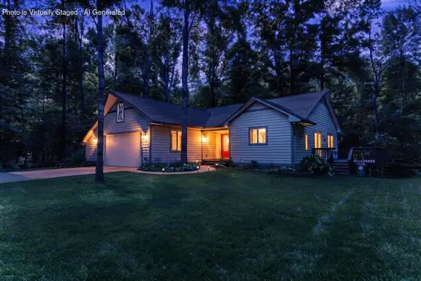 8308 Ridgeway Road, Petoskey, MI 49770