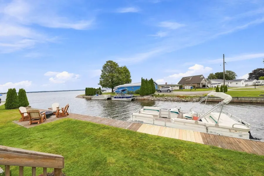 106 Holt Drive, Houghton Lake, MI 48629 - #2