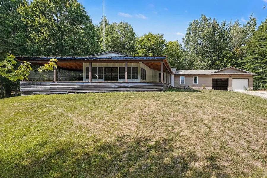 5655 N Alamando Road, Coleman, MI 48618 - #2