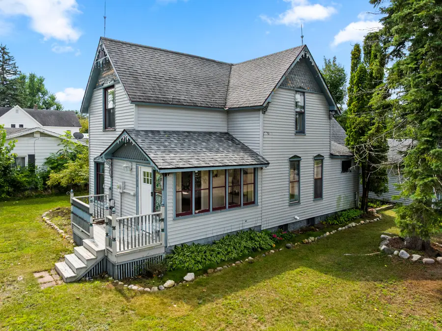 502 S Center Avenue, Gaylord, MI 49735 - #2