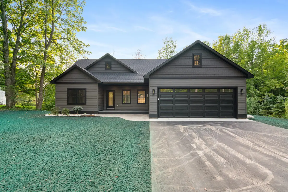 559 Franklin Estates, Petoskey, MI 49770 - #1