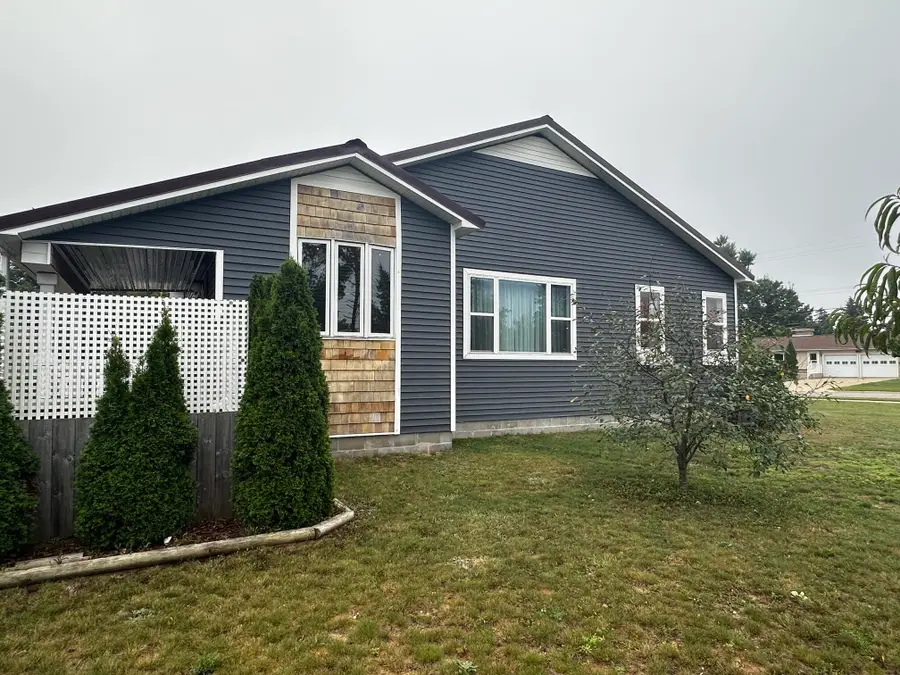 816 N Ohio Avenue, Gaylord, MI 49735 - #3