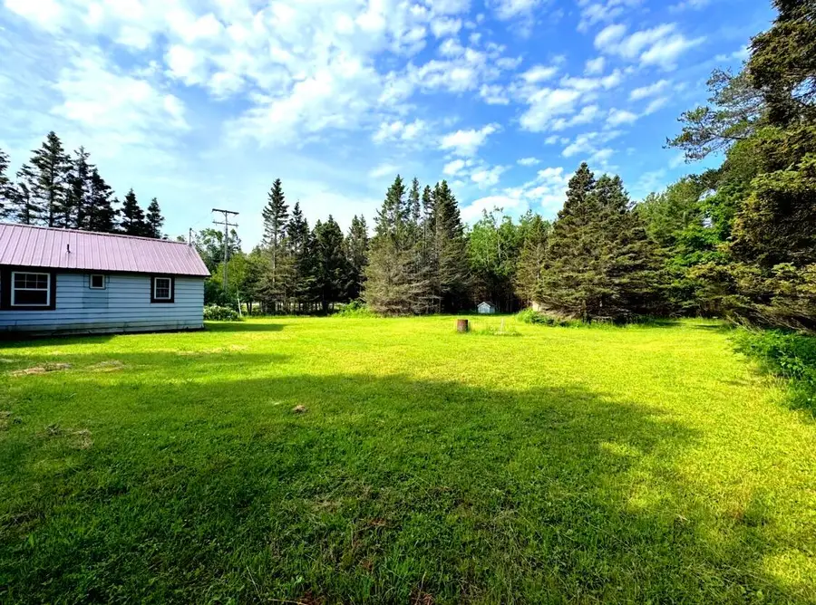 3870 W U.s. 2 Highway, Gulliver, MI 49840 - #2