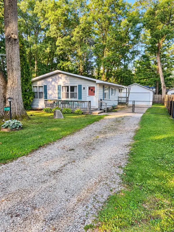 129 Cottage Drive, Prudenville, MI 48651