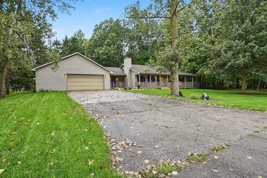 3145 E Navaho Trail, Hemlock, MI 48626 - #3