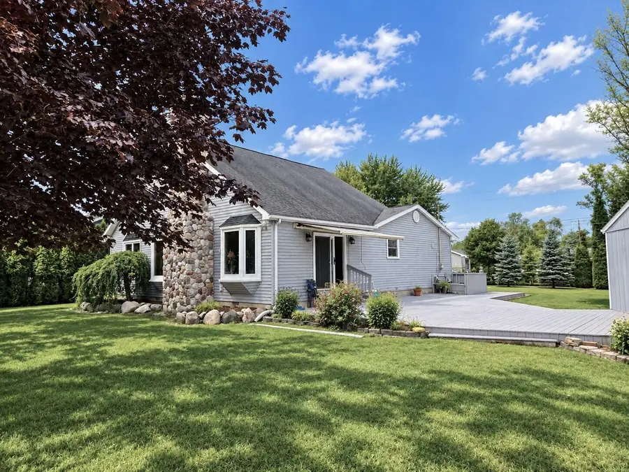 103 Shawnee Trail, Prudenville, MI 48651 - #2