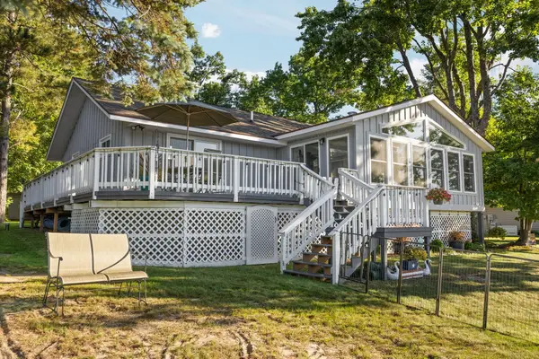 3931 Lakeside Court, Gaylord, MI 49735