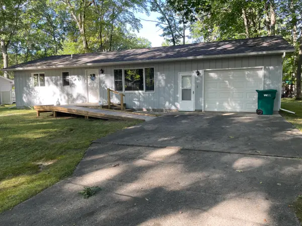 107 Seneca Trail, Prudenville, MI 48651