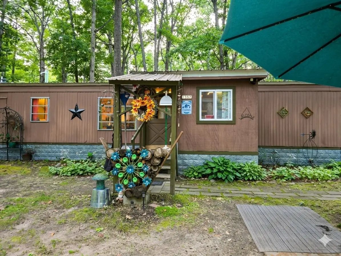 1357 E Grand Boulevard, Topinabee, MI 49791 - #1