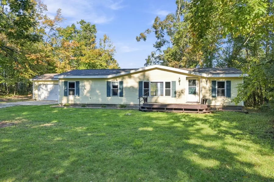 3437 Pineridge Drive, Johannesburg, MI 49751 - #3